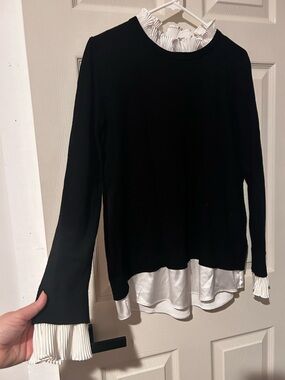 Sioni Black Top with White Ruffle Trim